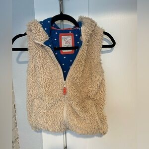 Kids’ Mini Boden Cozy Sherpa Teddy hooded vest, size 9/10